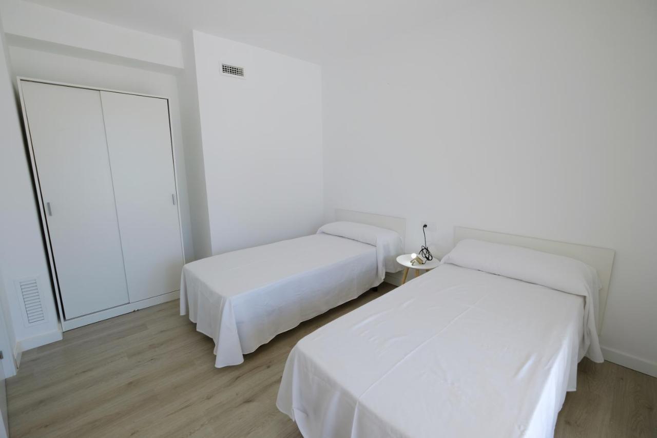 Apartaments Alex Кембрилс Екстериор снимка