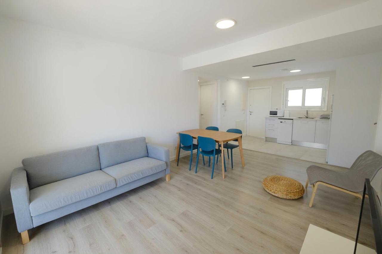 Apartaments Alex Кембрилс Екстериор снимка